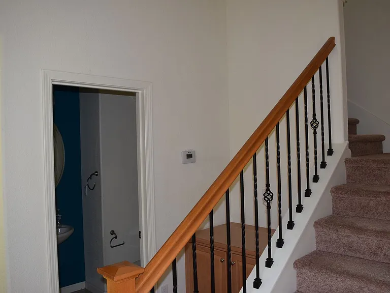 378 W Abbey Ln — Photo 9