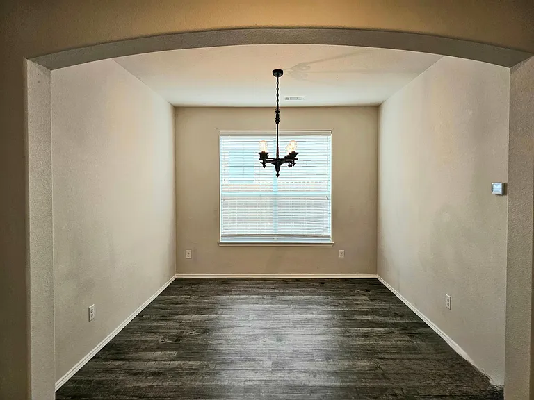 3905 Polar Brook Dr — Photo 4
