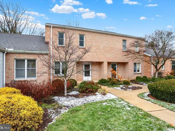 24 Woodland Est, Lebanon, PA 17042