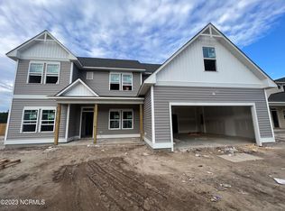 13 W Weatherbee Way, Hampstead, NC 28443