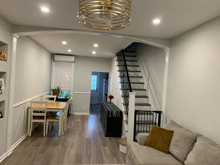 3013 Salmon St — Photo 5