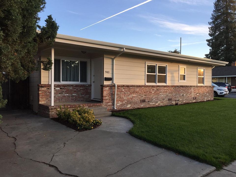 943 Oak front