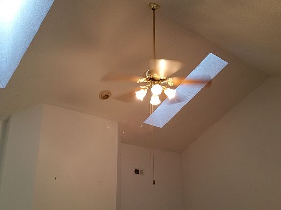 5th image of 8465 Norway St