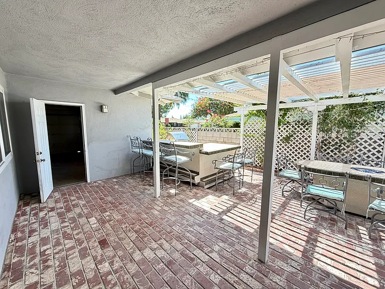 1939 Chapman Rd — Photo 34