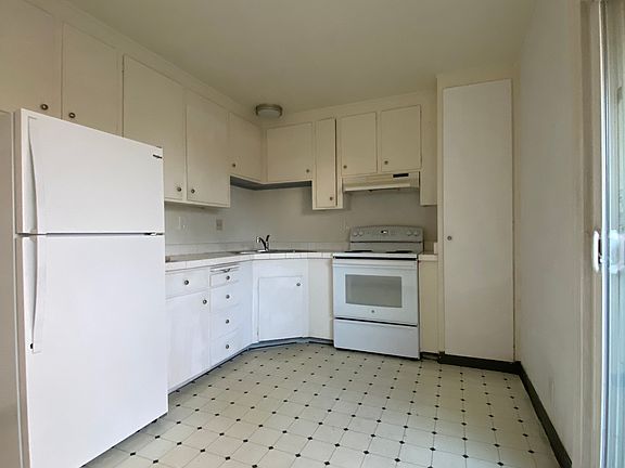 2nd image of 1737 Noranda Dr APT 1