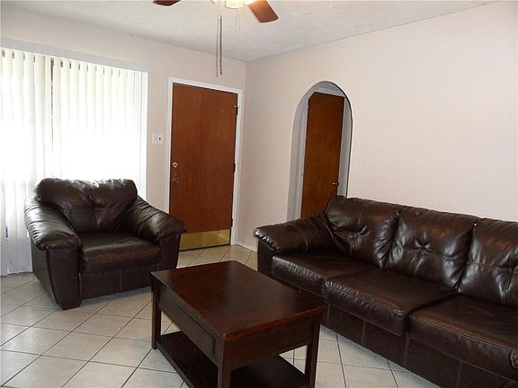 2nd image of 3220 Damascus Way