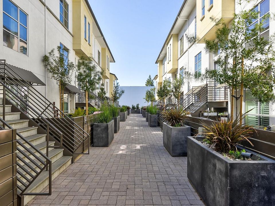 1st image of 1 E Julian St #312