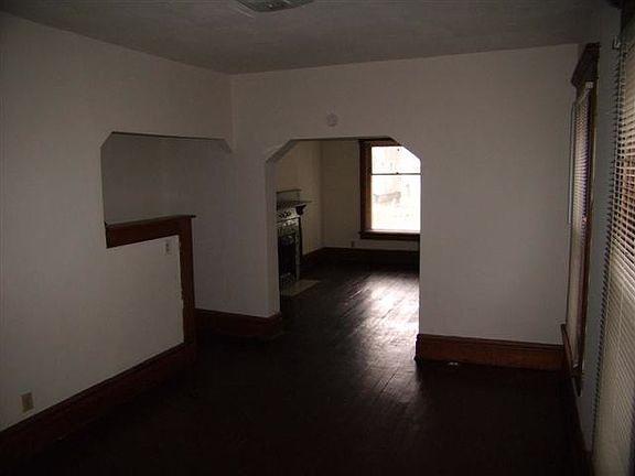 3rd image of 46-48 W Blake Ave