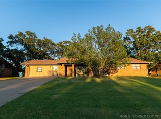 2004 Reeves Rd, Pawnee, OK 74058