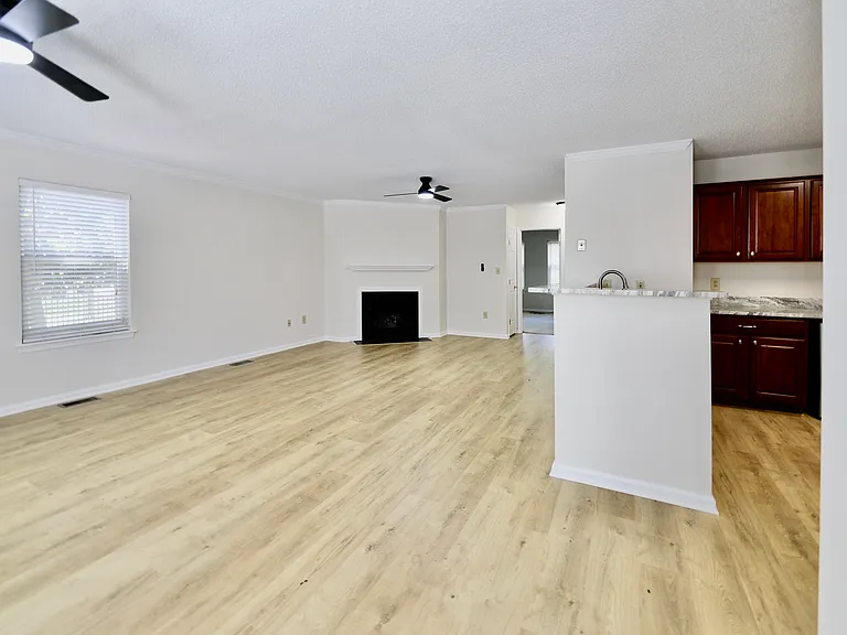 207 Westover Ave — Photo 4
