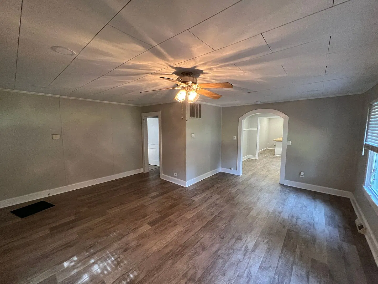 Available To Show! — Photo 4