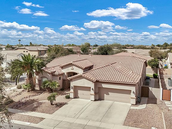 5th image of 4618 E CARRIAGE Court