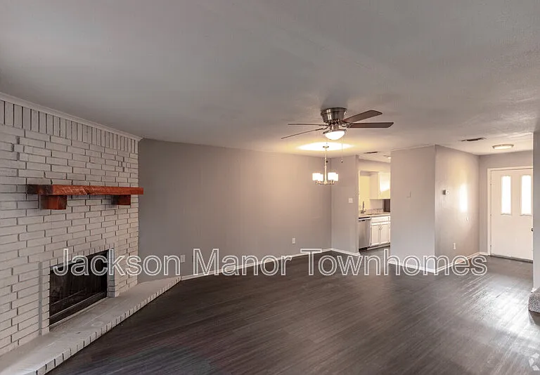 3000 Webb Ave #702 — Photo 3
