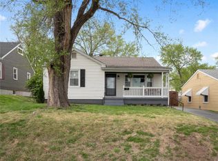 1044 Perry St, Saint Charles, MO 63301