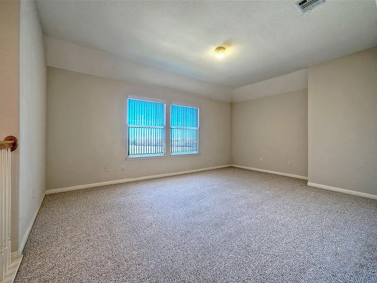601 Indian Run Dr — Photo 25