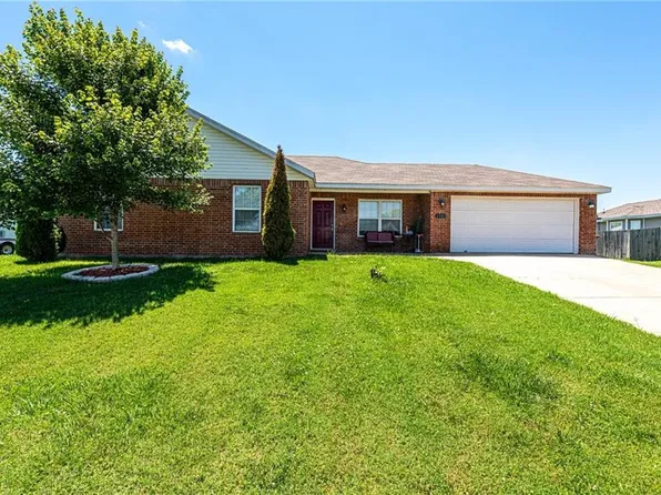 1383 McClelland Rd, Elkins, AR 72727