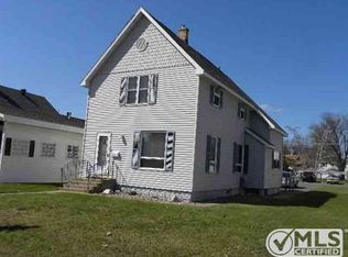 1106 Carpenter Ave, Iron Mountain, MI 49801