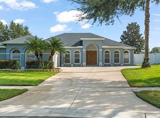 36824 Winfield Ct, Grand Island, FL 32735