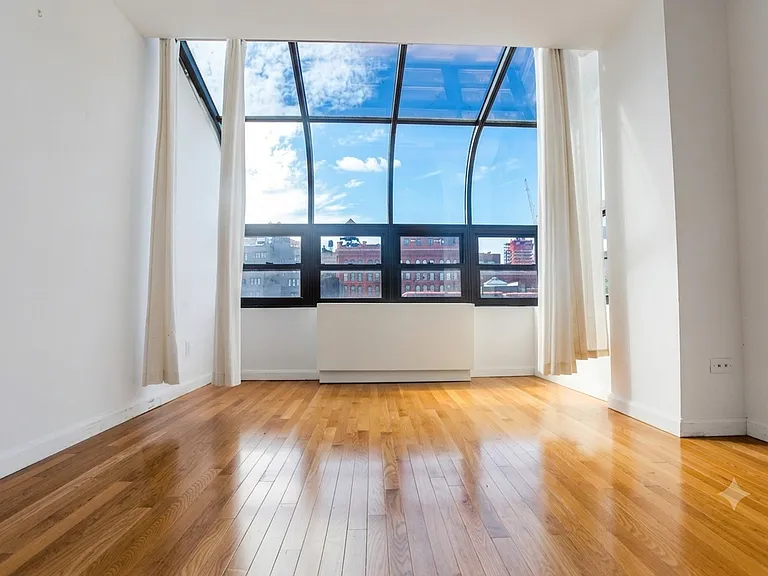 259 Elizabeth St #7C — Photo 2