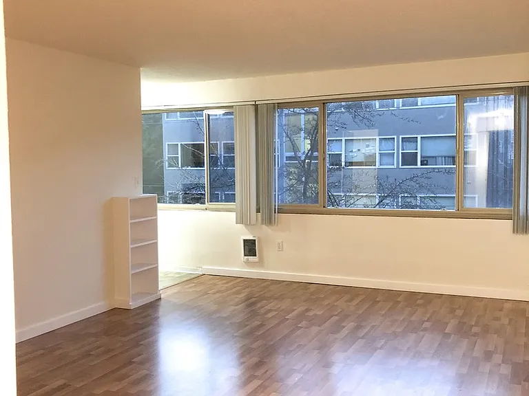 Mercer Vista Apartments — Photo 10