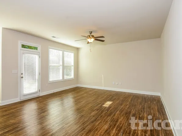 655 Ireland Ln, Powder Springs, GA 30127