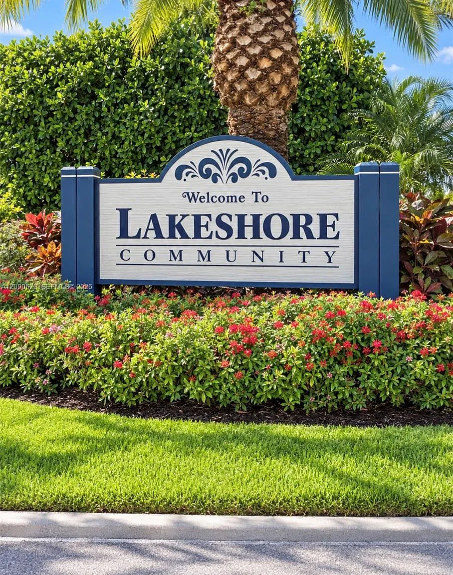 Lakeshore Condo 10 — Photo 1