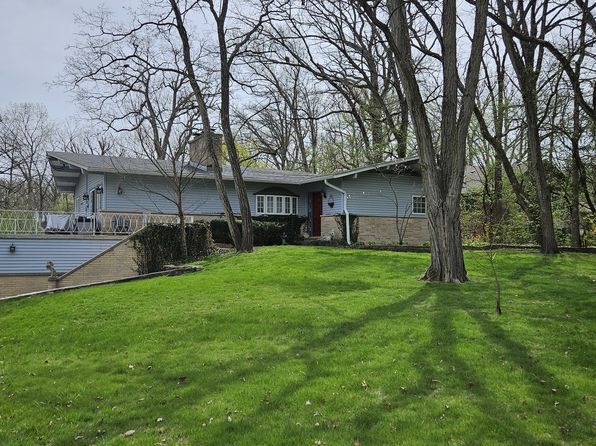 3569 Old Mill Rd, Highland Park, IL 60035
