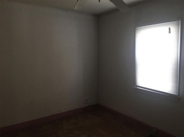 111 Oak St, Saint Albans, WV 25177