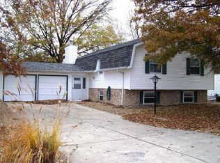 1 Hanging Tree Ct, Saint Peters, MO 63376