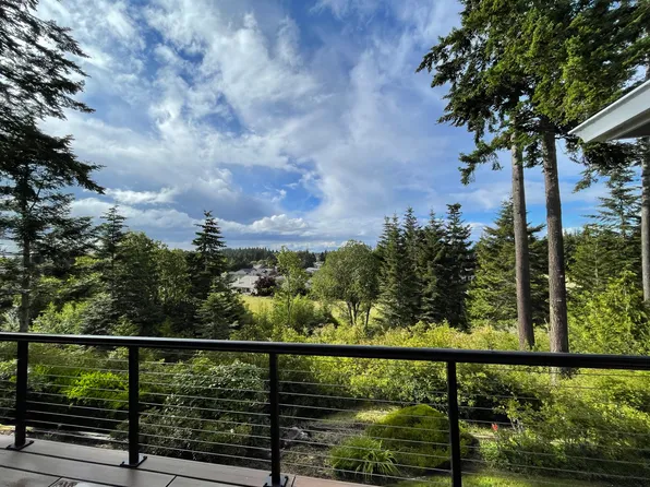177 Fairway Dr, Sequim, WA 98382