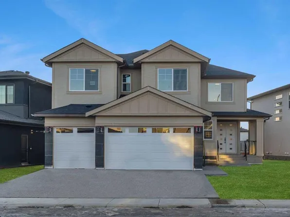 202 NE Kinniburgh Loop, Chestermere, AB T1X 2S7