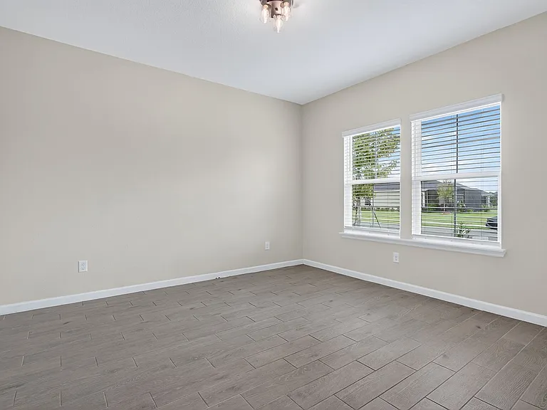 2618 Seasons Rd — Photo 7