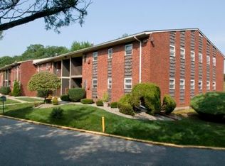 14 Matawan Rd APT D, Laurence Harbor, NJ 08879