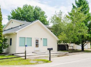 7920 Finchford Rd, Janesville, IA 50647