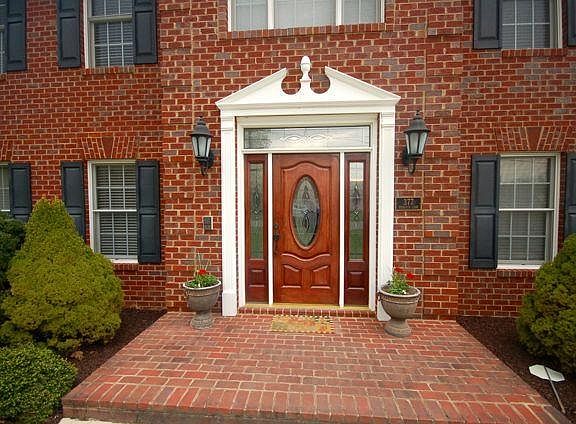 2nd image of 377 Penguin Ln
