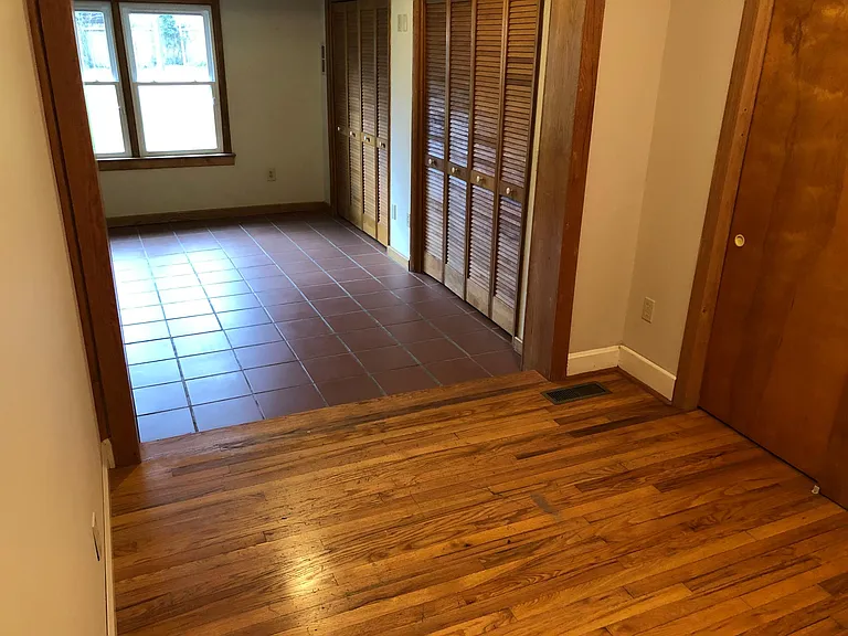 120 Womack Ave — Photo 18