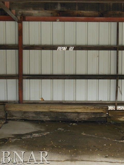 Building Photo 3
