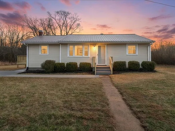 1479 Wingfield Orchard Rd, Martinsville, VA 24112