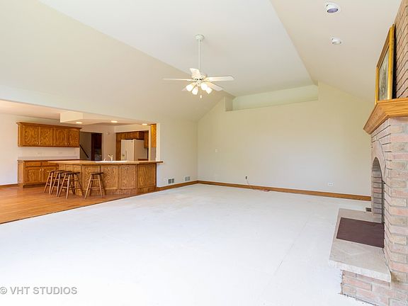 5th image of 17759 Abigail Ln