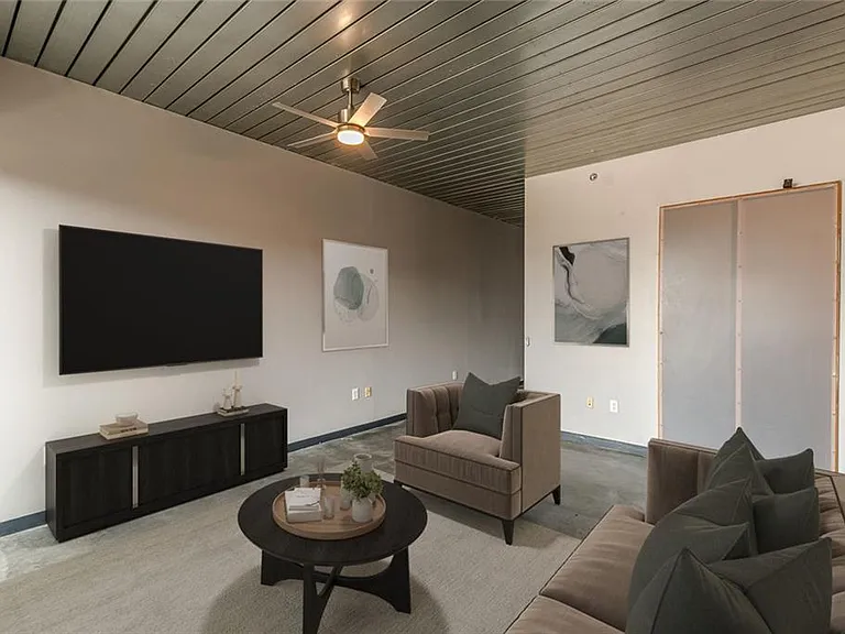 620 Glen Iris Dr NE #501 — Photo 3