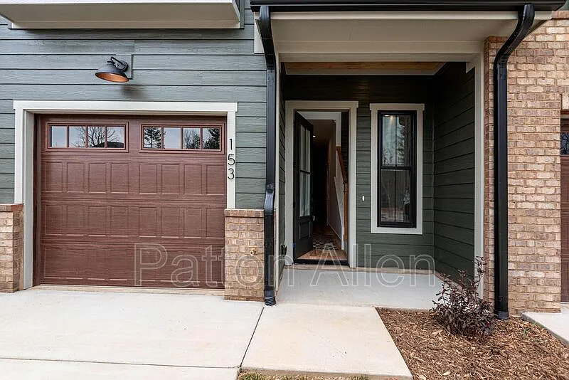 3 bed, 3.0 bath, 1446 sqft, $2,275 — Photo 1