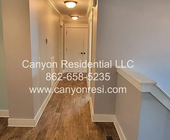 7451 Pfizer Dr — Photo 12