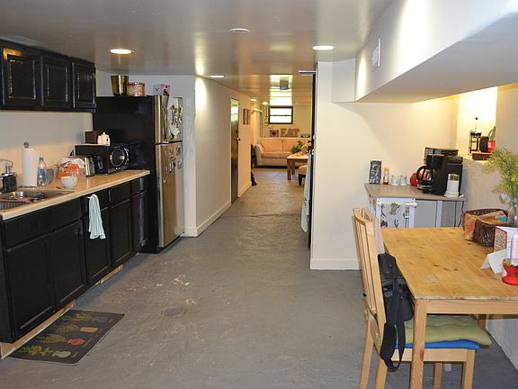 5th image of 2050 W North Ave