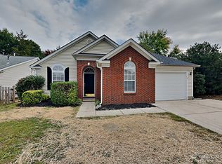 12928 Planters Row Dr, Charlotte, NC 28278