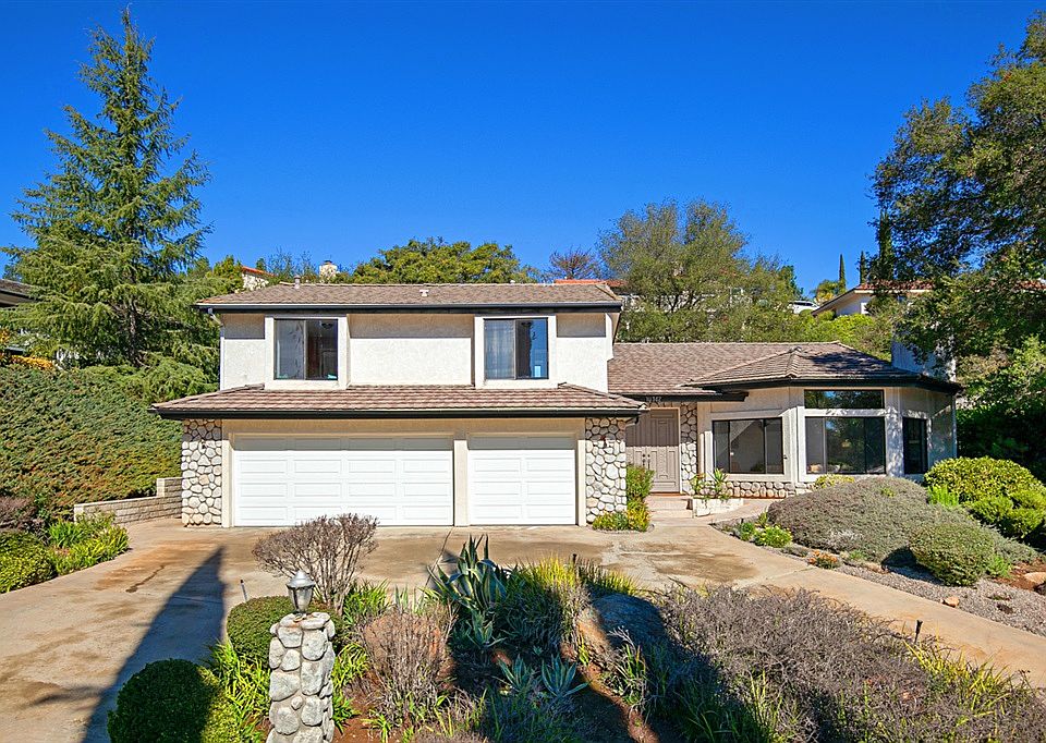 1st image of 10142 Lake Meadow Ln