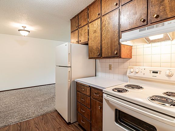 4th image of 1120 16th St N #6