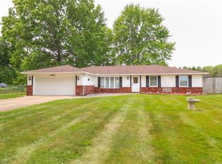 11960 Durkee Rd, Grafton, OH 44044