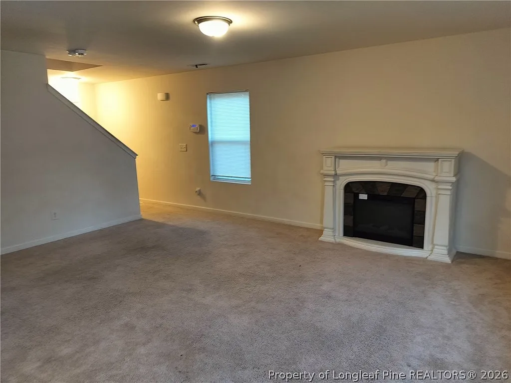 3 bed, 2.5 bath, 1850 sqft, $1,800 — Photo 4