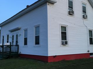 17 Upham St, Rochester, NH 03867