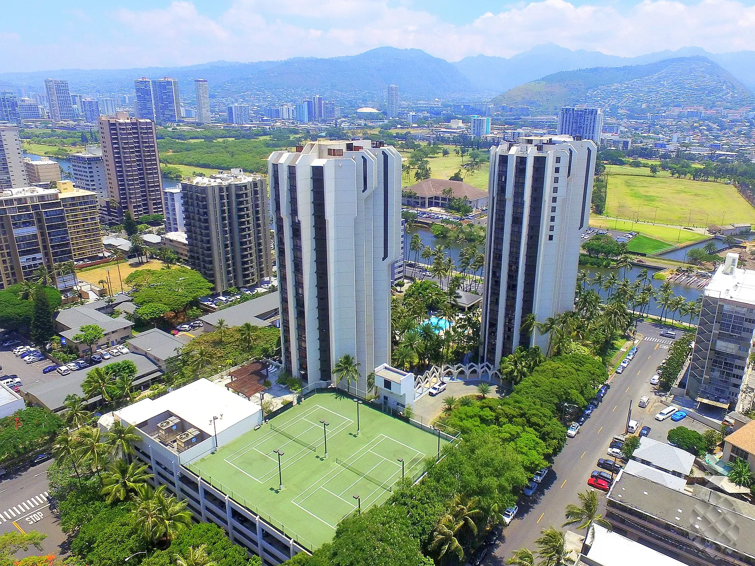 2 bed, 907 sqft, $3,550 — Photo 4